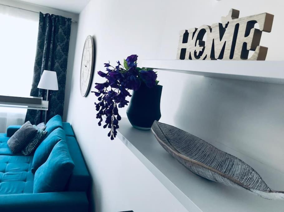 E2 Luxury Oldtown Apt - 2X Parking, Foodstore, Pcscreen, Netflix, Unlimited Music, Crib, Babychair, Fastwifi, Aircon Кошице Экстерьер фото